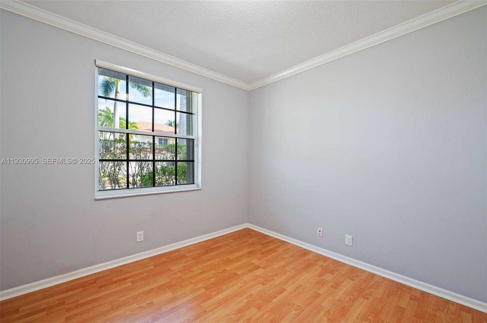 Small Image of 1901 TIMBERLINE RD, Weston Number 20