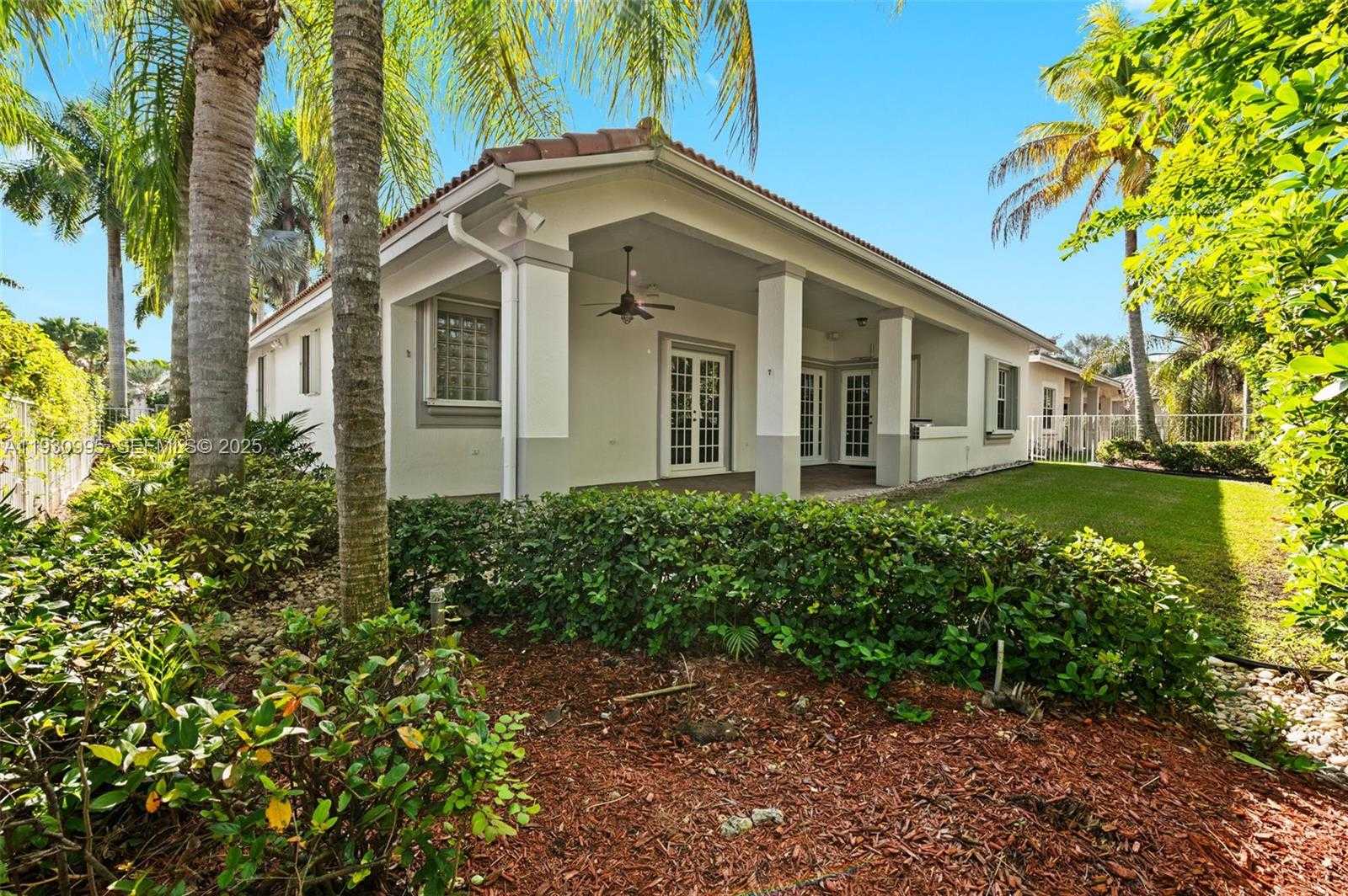 Small Image of 1901 TIMBERLINE RD, Weston Number 28