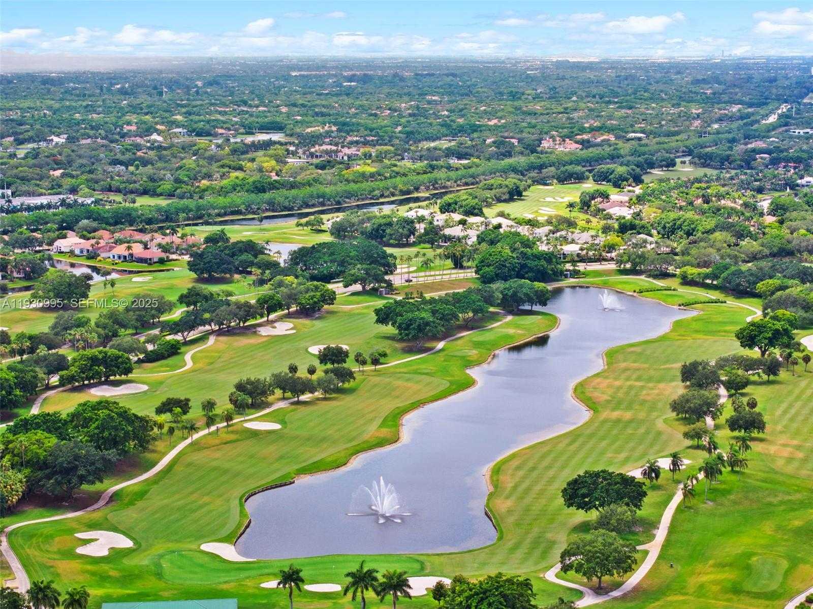 Small Image of 1901 TIMBERLINE RD, Weston Number 40