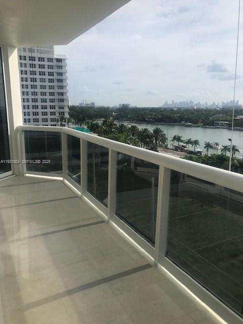 Small Image of Miami Beach Number 10