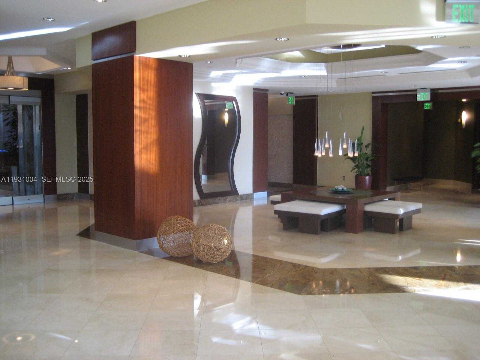 Small Image of Miami Beach Number 18