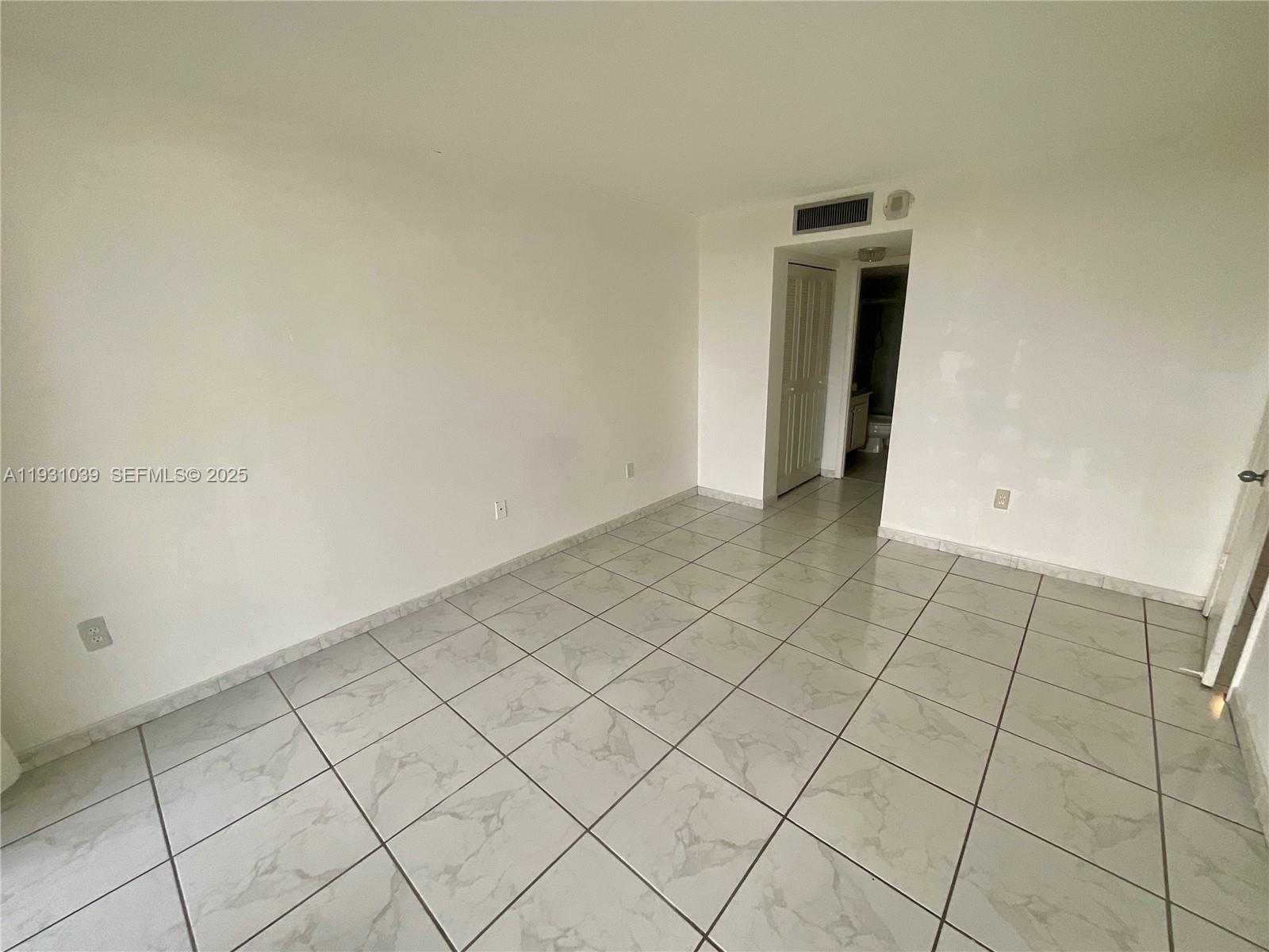 Small Image of 1200 NORTH EAST MIAMI GARDENS DR #1011W, Miami Number 10