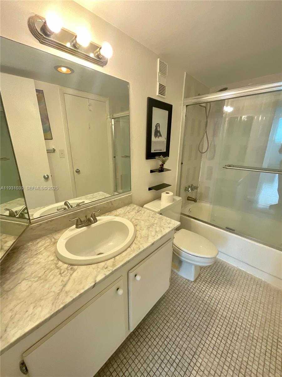 Small Image of 1200 NORTH EAST MIAMI GARDENS DR #1011W, Miami Number 15