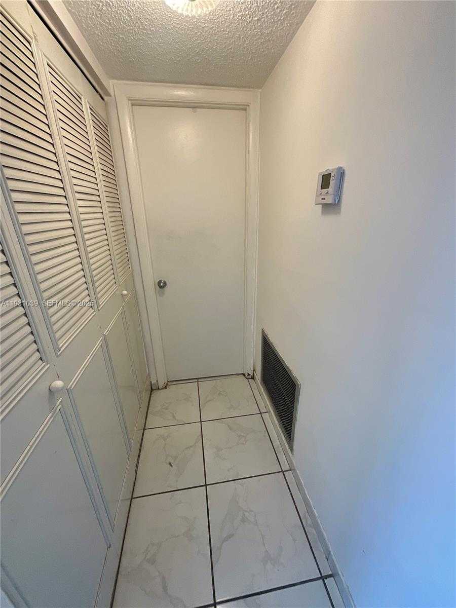 Small Image of 1200 NORTH EAST MIAMI GARDENS DR #1011W, Miami Number 17