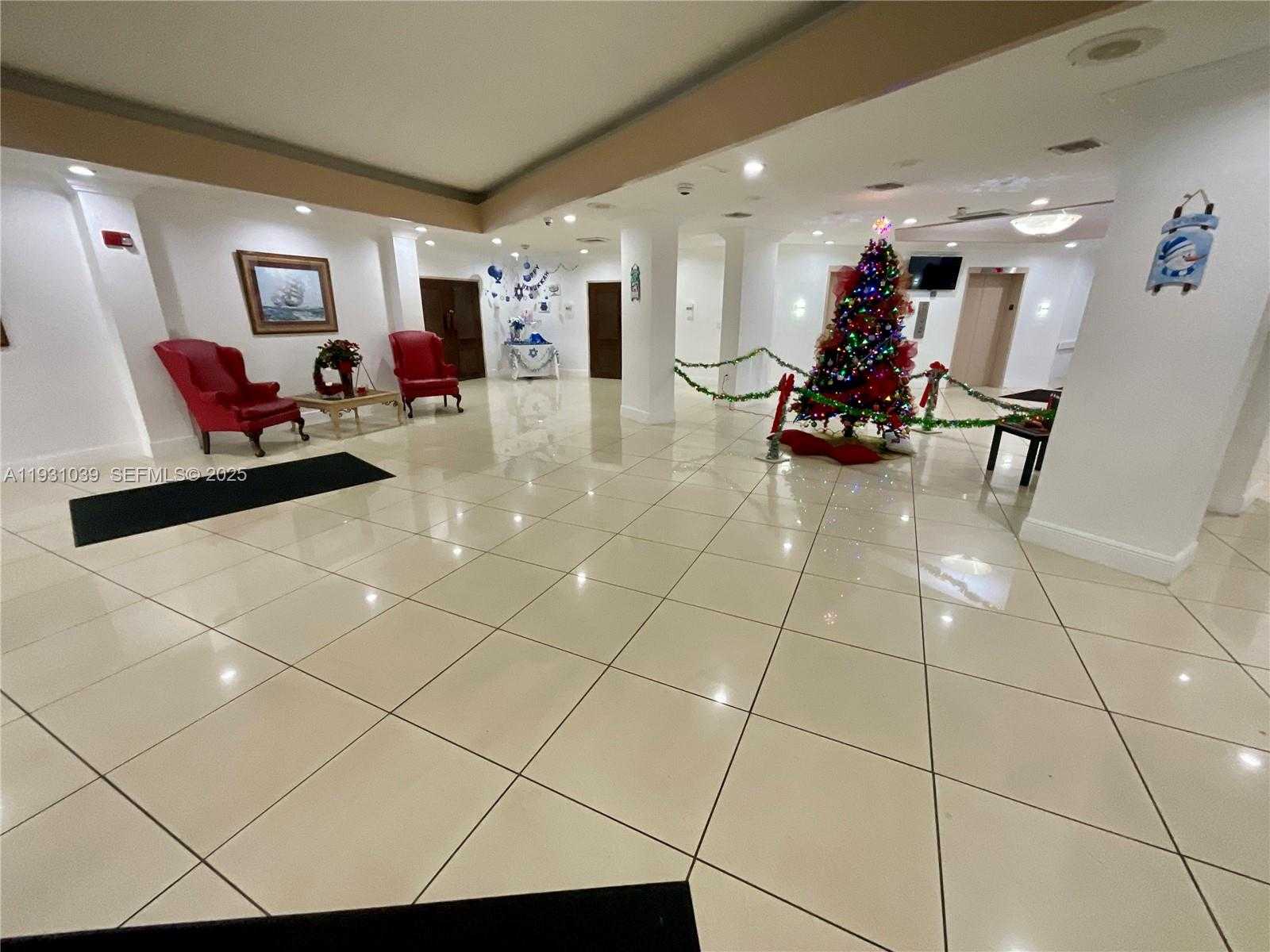 Small Image of 1200 NORTH EAST MIAMI GARDENS DR #1011W, Miami Number 25