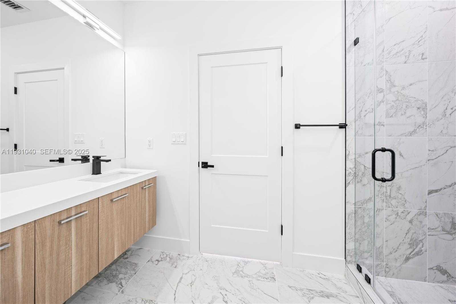 Small Image of 526 SOUTH WEST 2ND ST #1, Miami Number 14