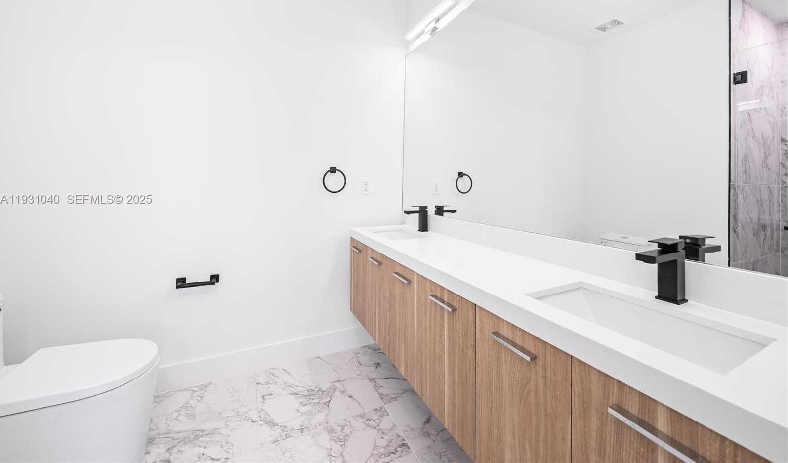 Small Image of 526 SOUTH WEST 2ND ST #1, Miami Number 16