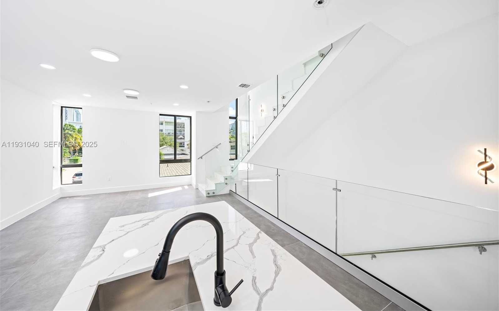 Small Image of 526 SOUTH WEST 2ND ST #1, Miami Number 24