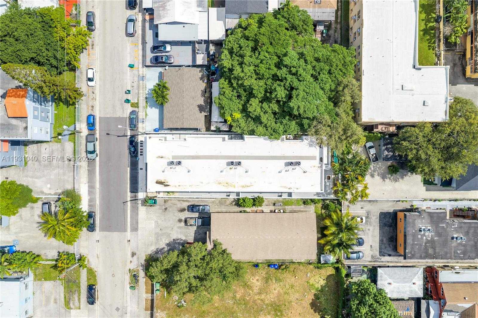 Small Image of 526 SOUTH WEST 2ND ST #1, Miami Number 28