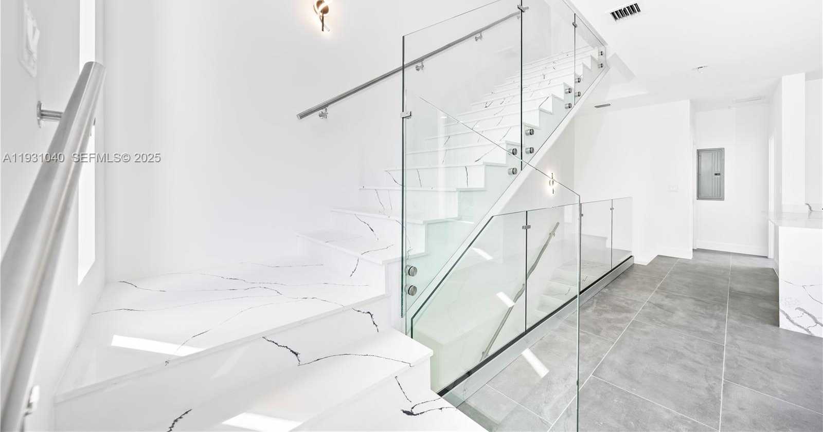 Small Image of 526 SOUTH WEST 2ND ST #1, Miami Number 7