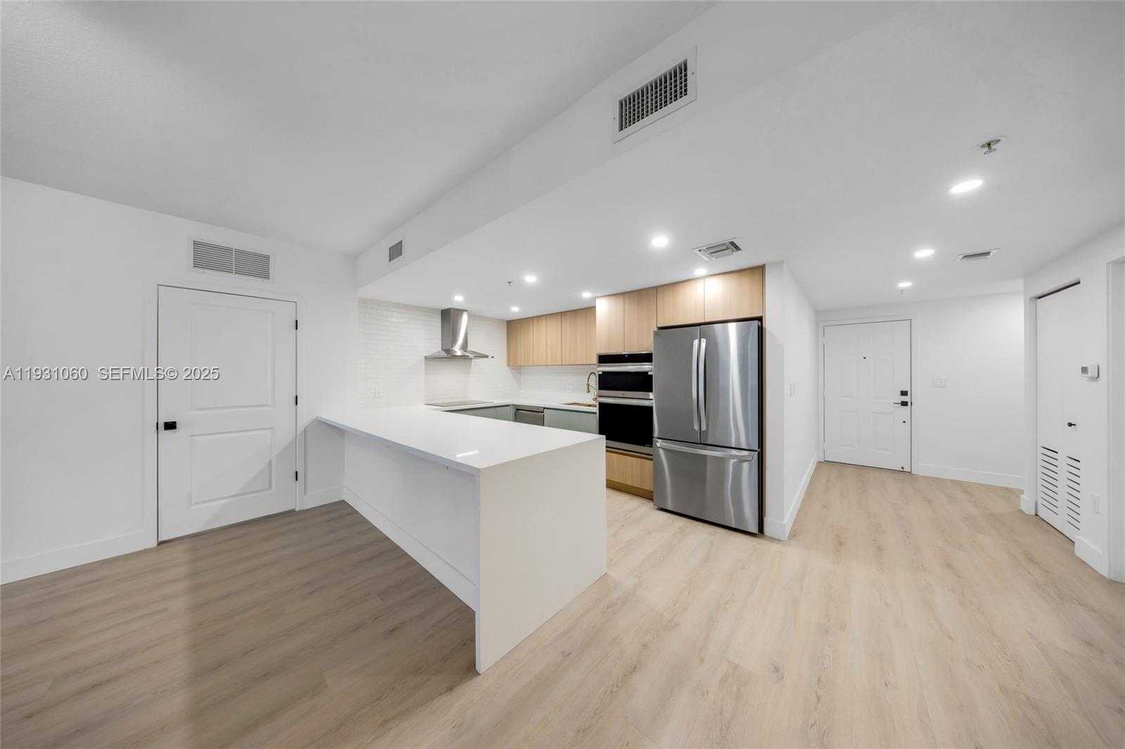 Small Image of 170 SOUTH EAST 14TH ST #2701, Miami Number 11