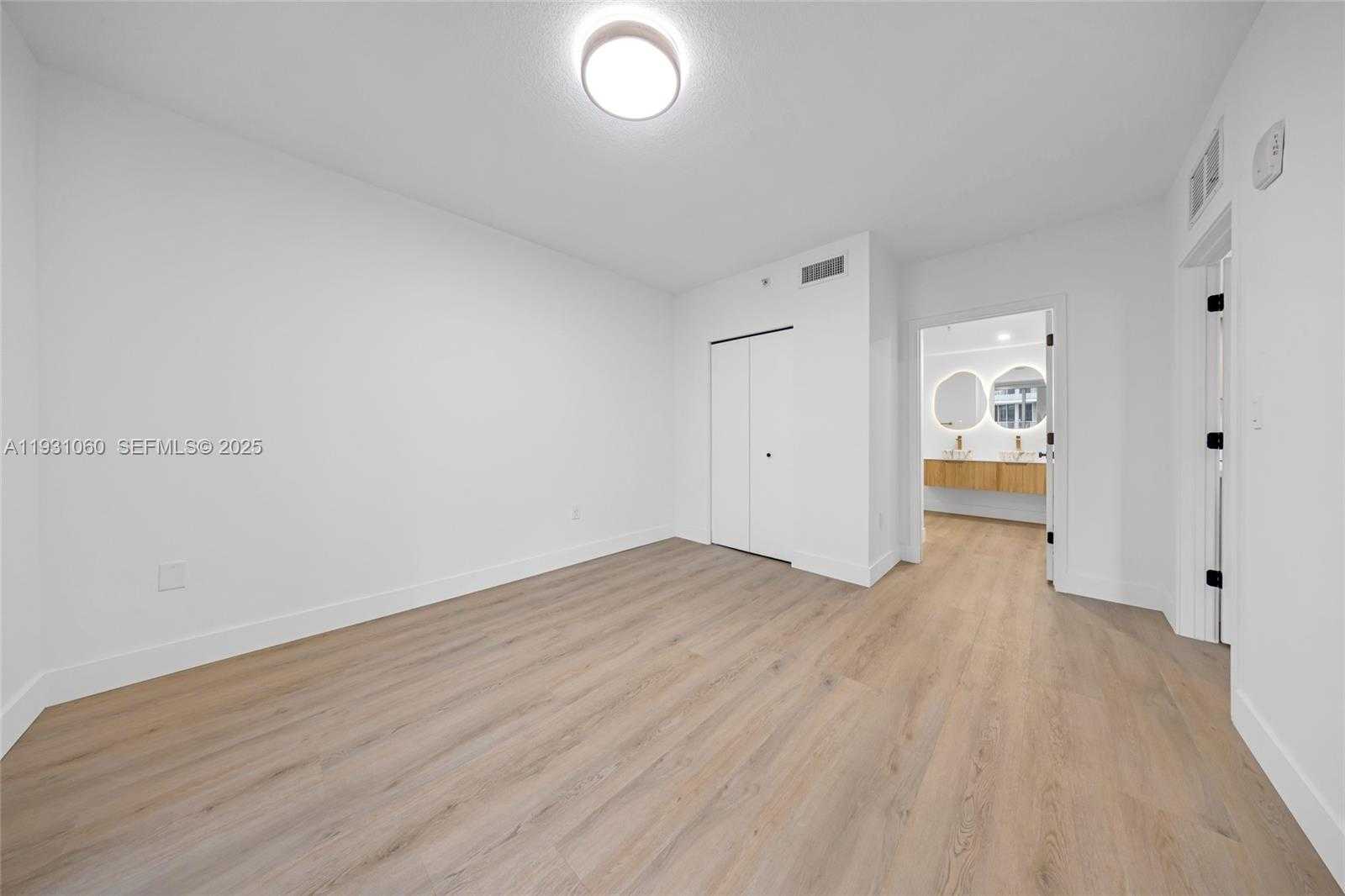 Small Image of 170 SOUTH EAST 14TH ST #2701, Miami Number 19