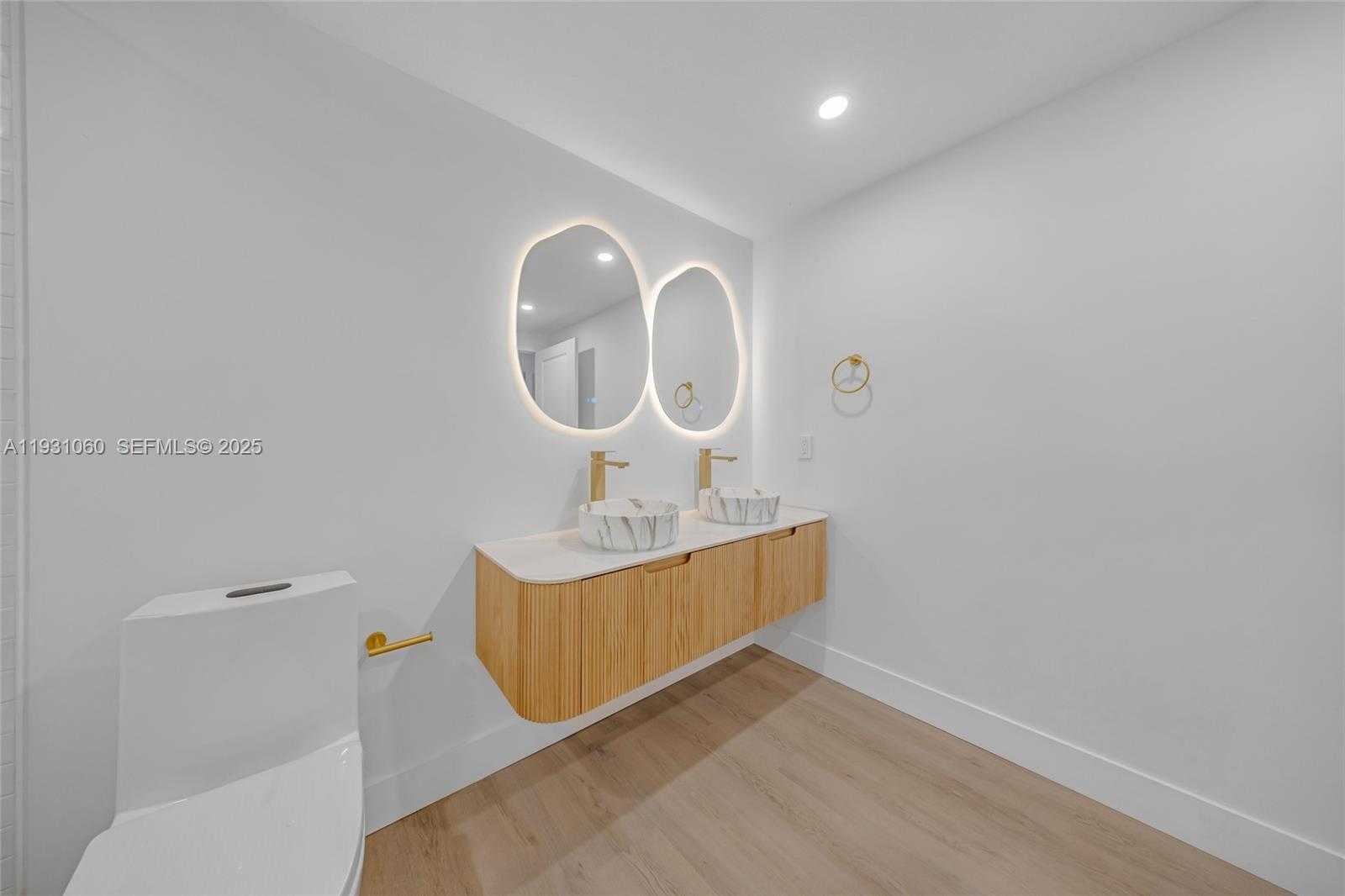 Small Image of 170 SOUTH EAST 14TH ST #2701, Miami Number 21