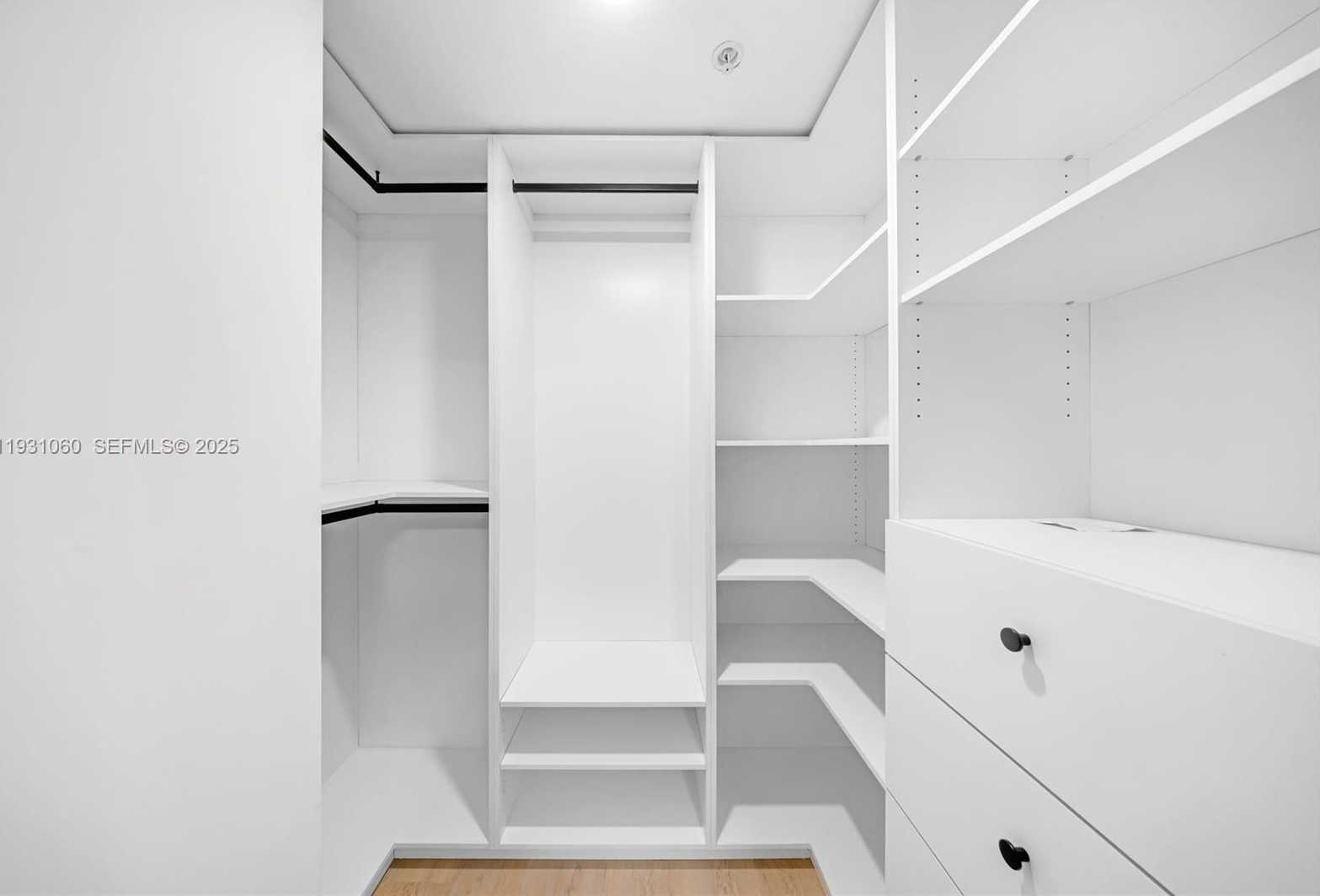 Small Image of 170 SOUTH EAST 14TH ST #2701, Miami Number 22