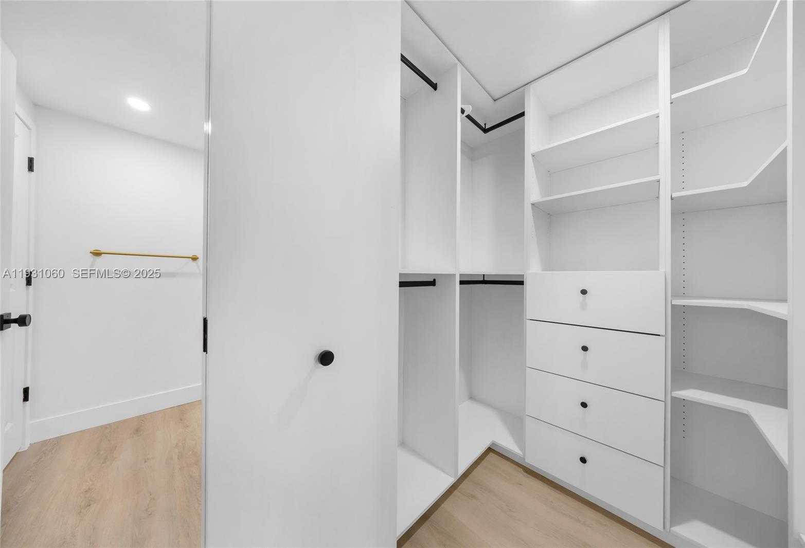 Small Image of 170 SOUTH EAST 14TH ST #2701, Miami Number 27