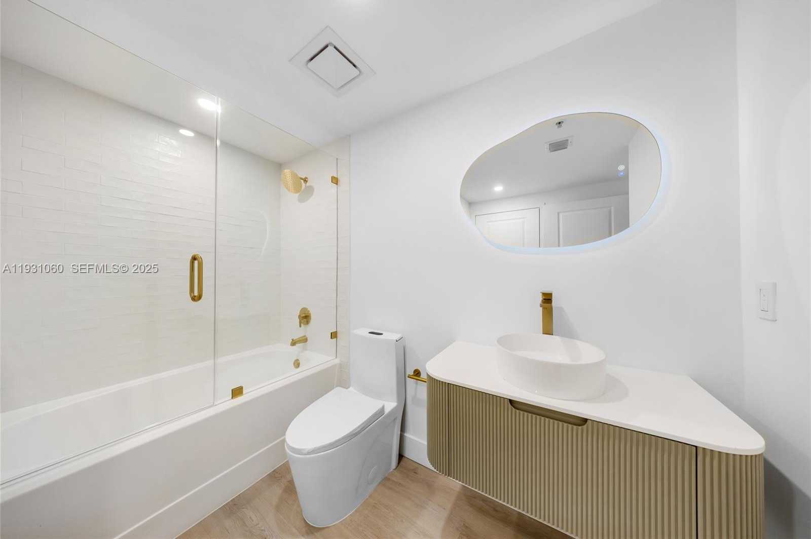 Small Image of 170 SOUTH EAST 14TH ST #2701, Miami Number 28