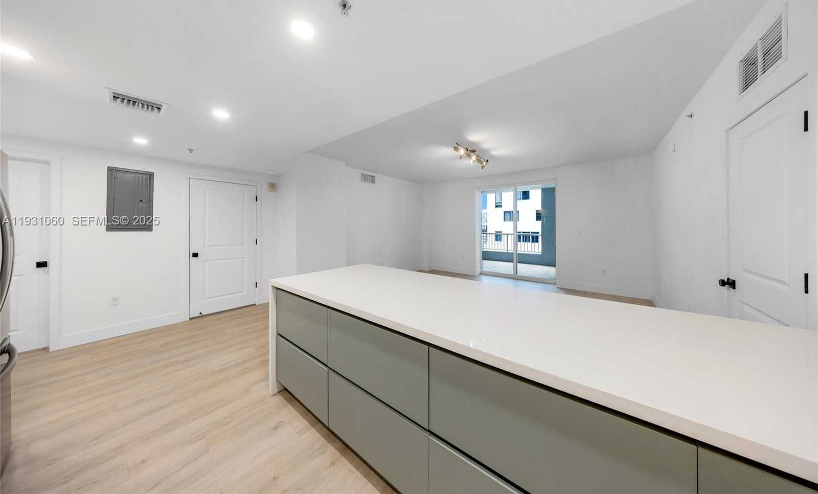 Small Image of 170 SOUTH EAST 14TH ST #2701, Miami Number 8