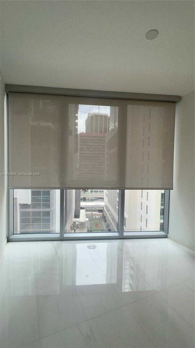 Small Image of 300 BISCAYNE BLVD WAY #806E, Miami Number 13