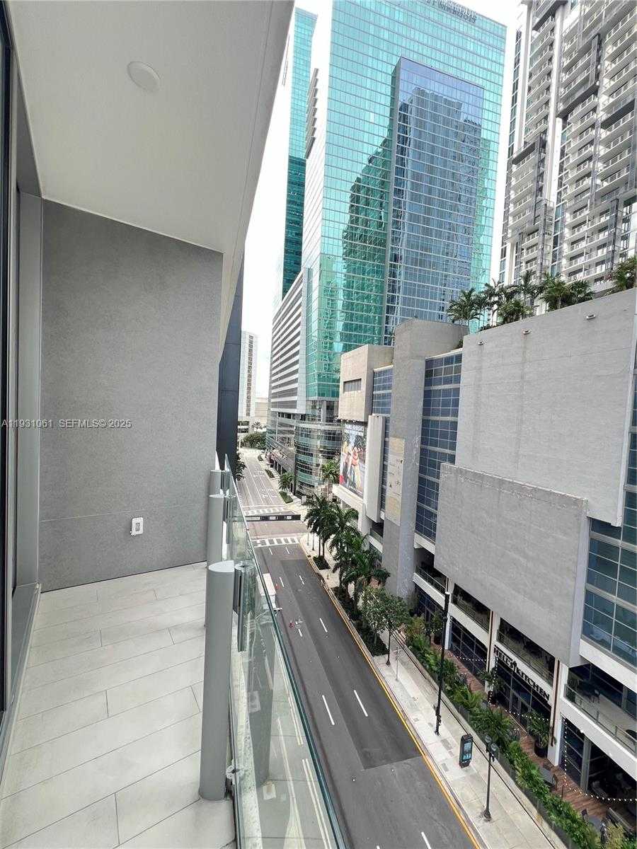 Small Image of 300 BISCAYNE BLVD WAY #806E, Miami Number 19