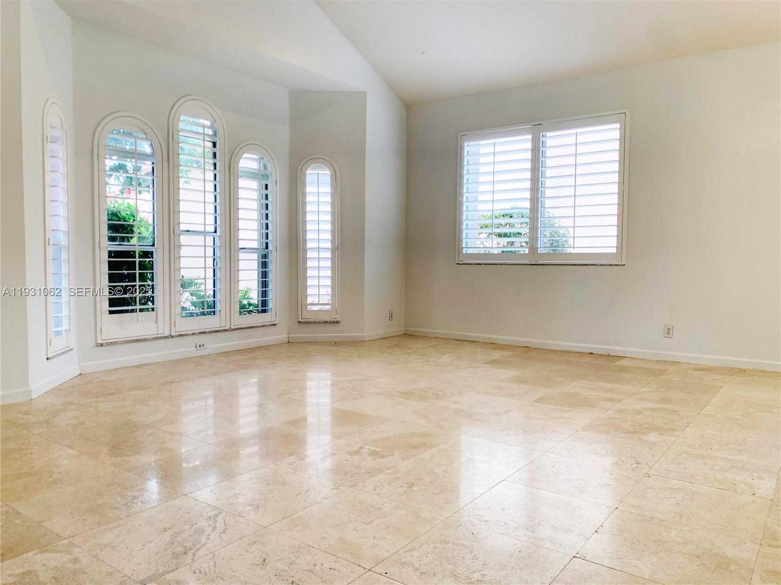Small Image of 22832 MARBELLA CIR, Boca Raton Number 10