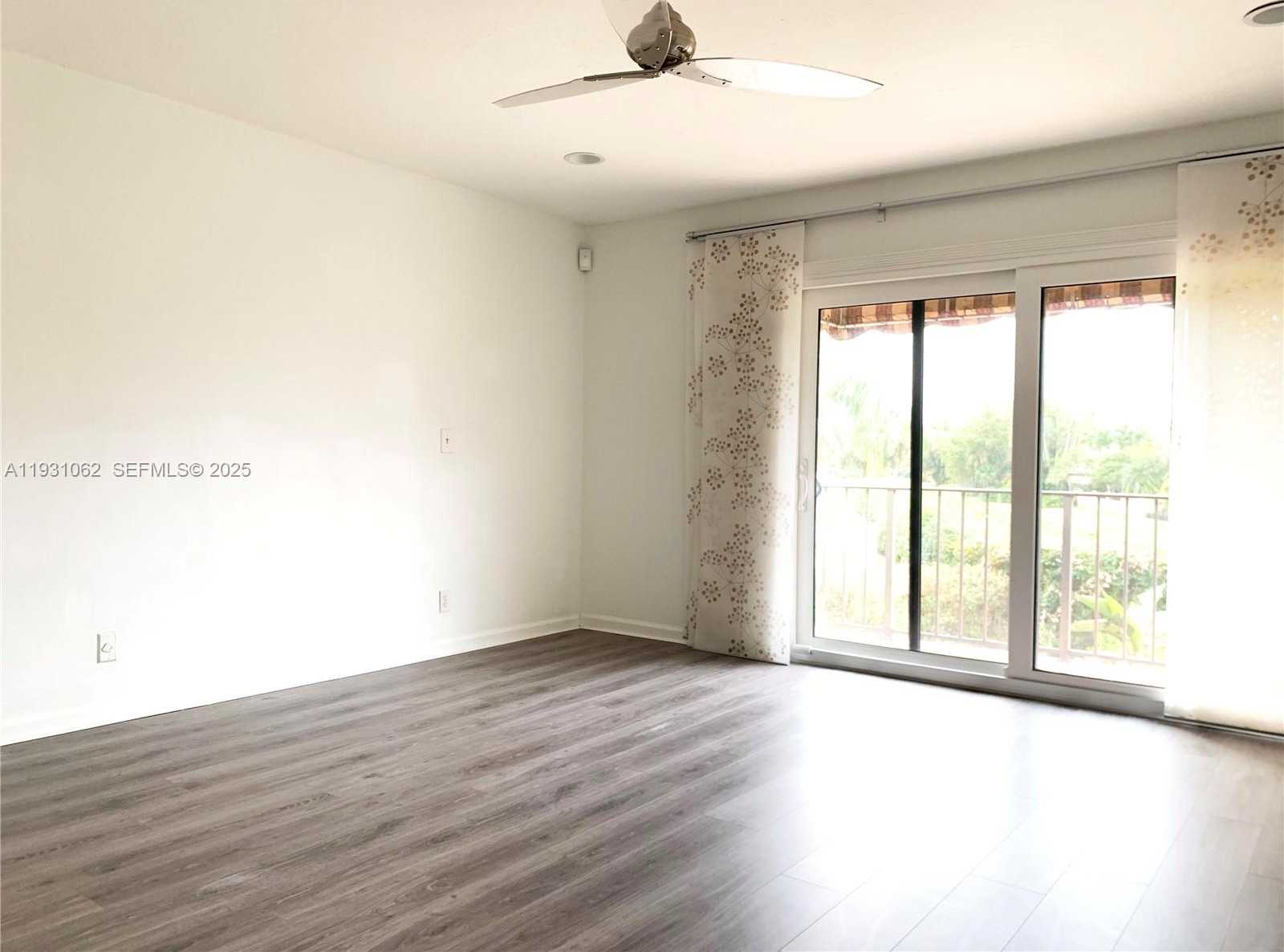 Small Image of 22832 MARBELLA CIR, Boca Raton Number 13