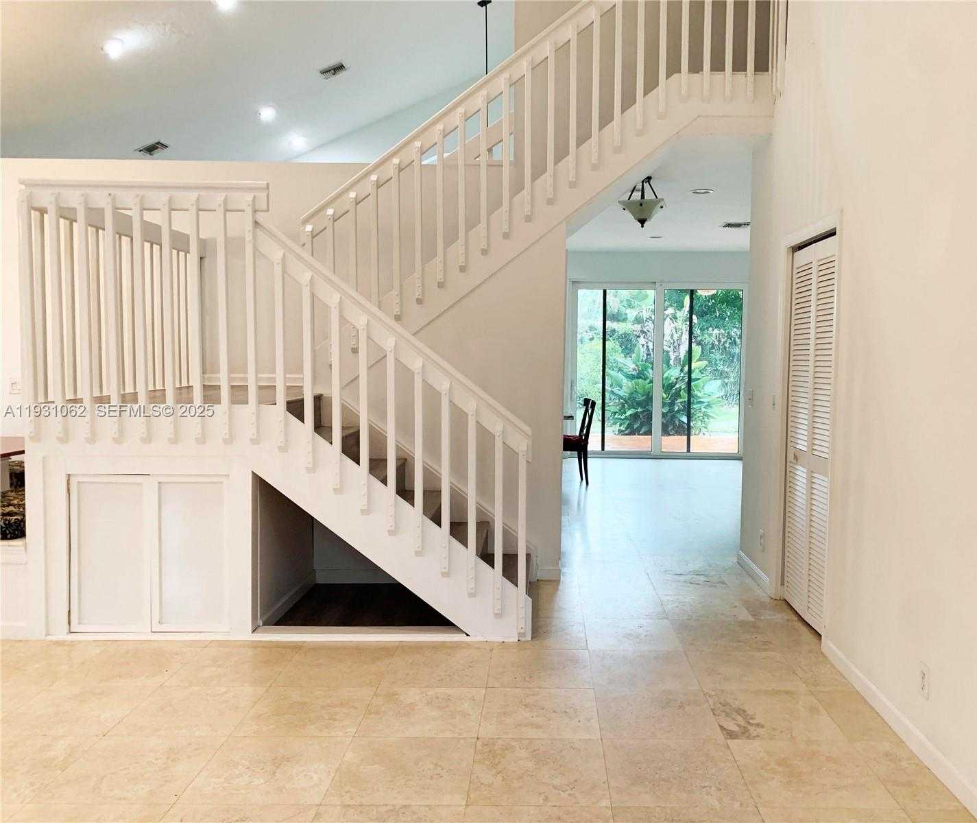 Small Image of 22832 MARBELLA CIR, Boca Raton Number 3
