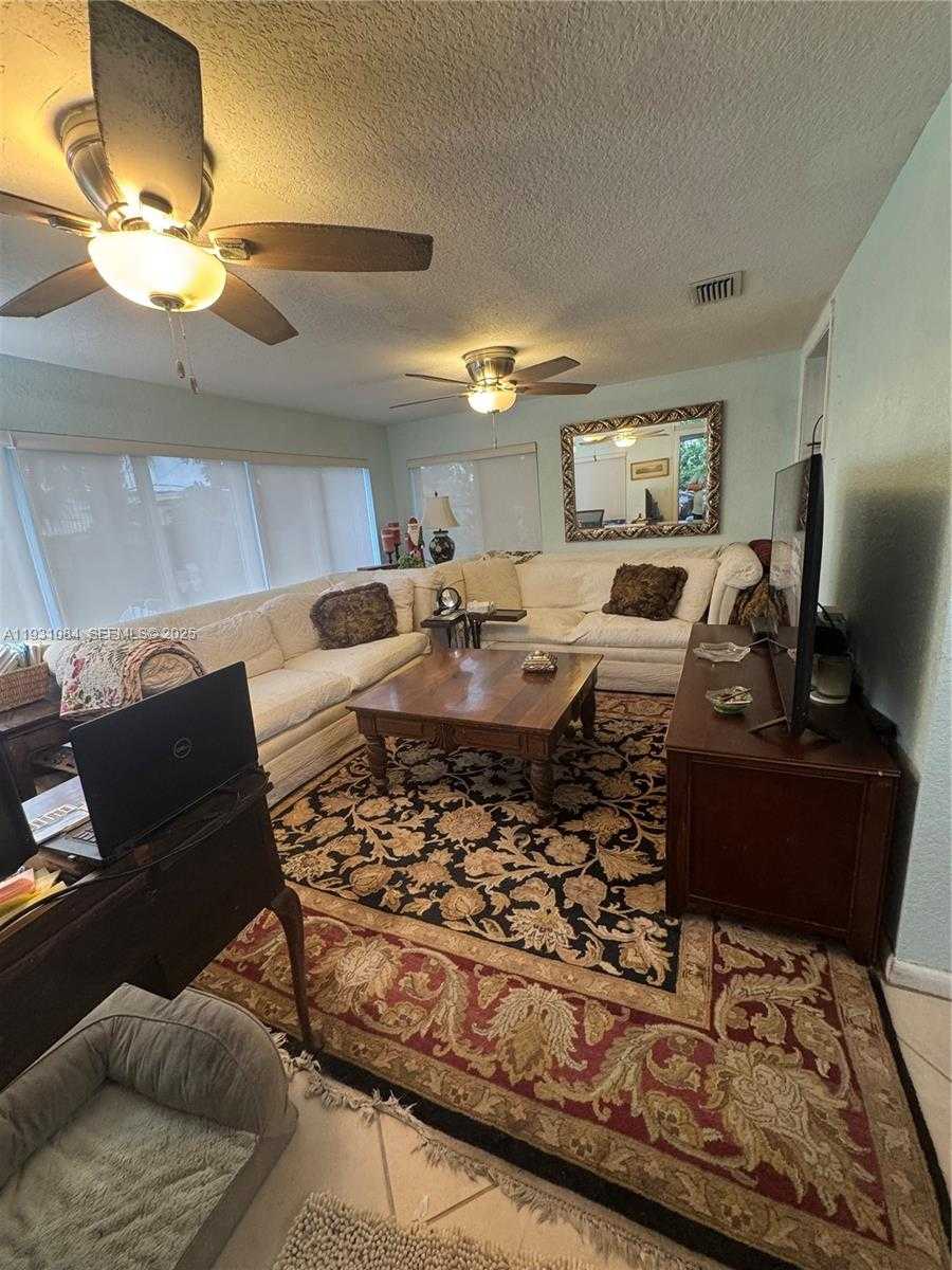 Small Image of 918 SOUTH EAST 16TH ST #918, Deerfield Beach Number 8