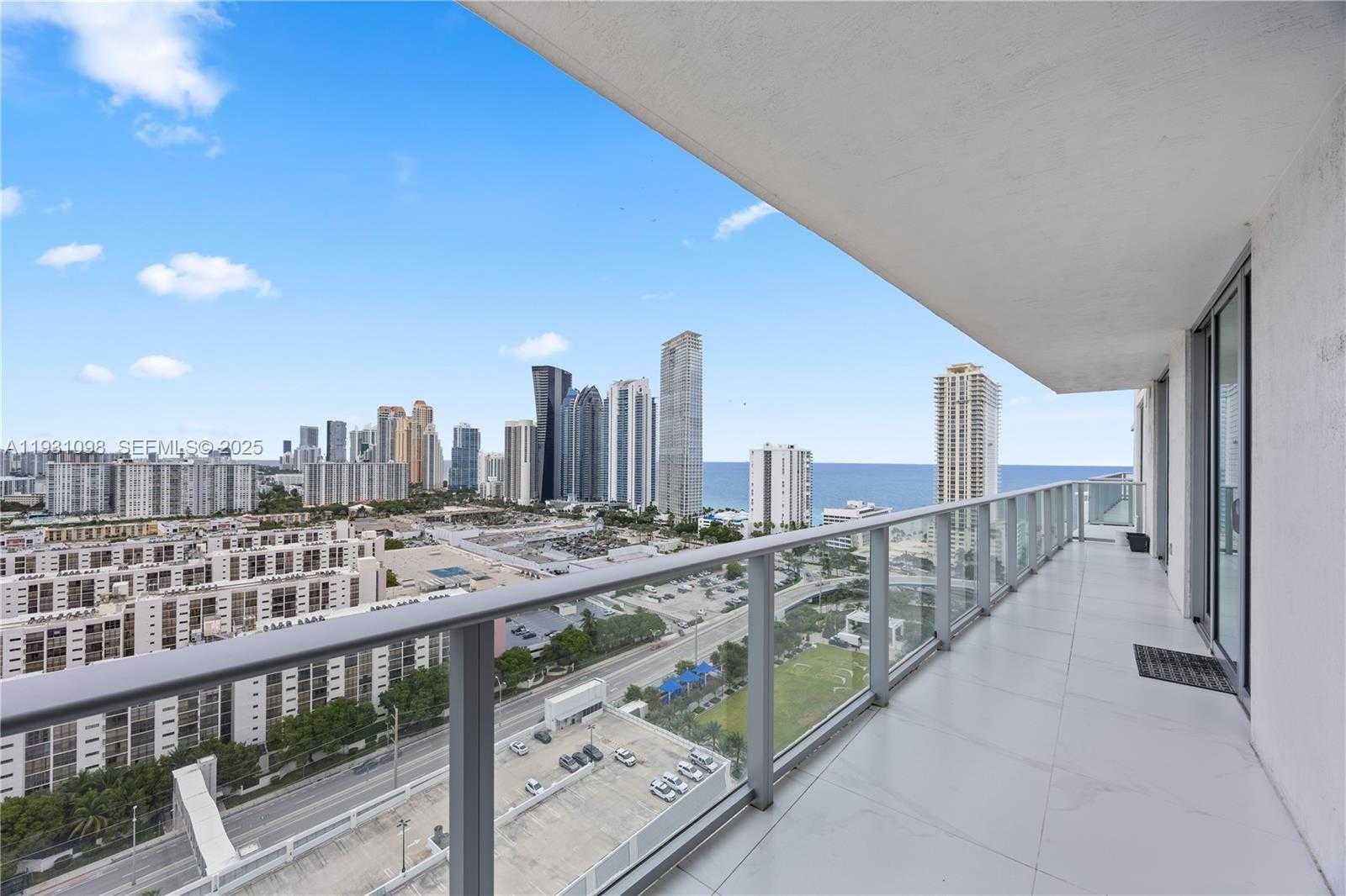 Small Image of Sunny Isles Beach Number 21