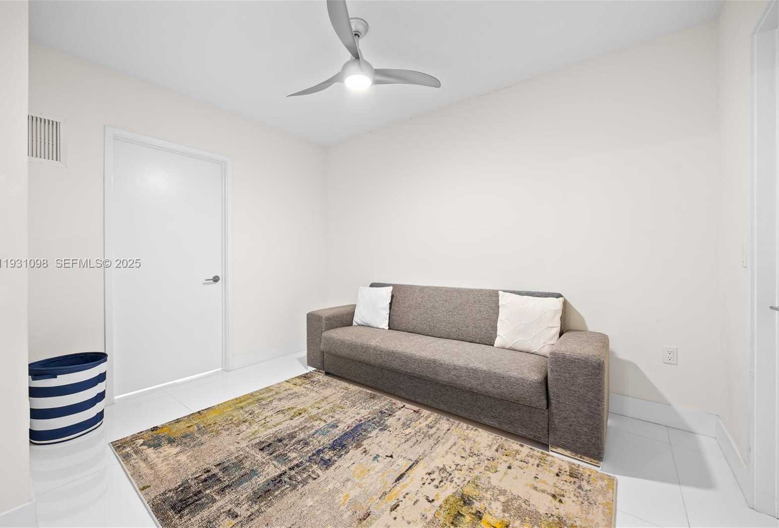 Small Image of Sunny Isles Beach Number 4