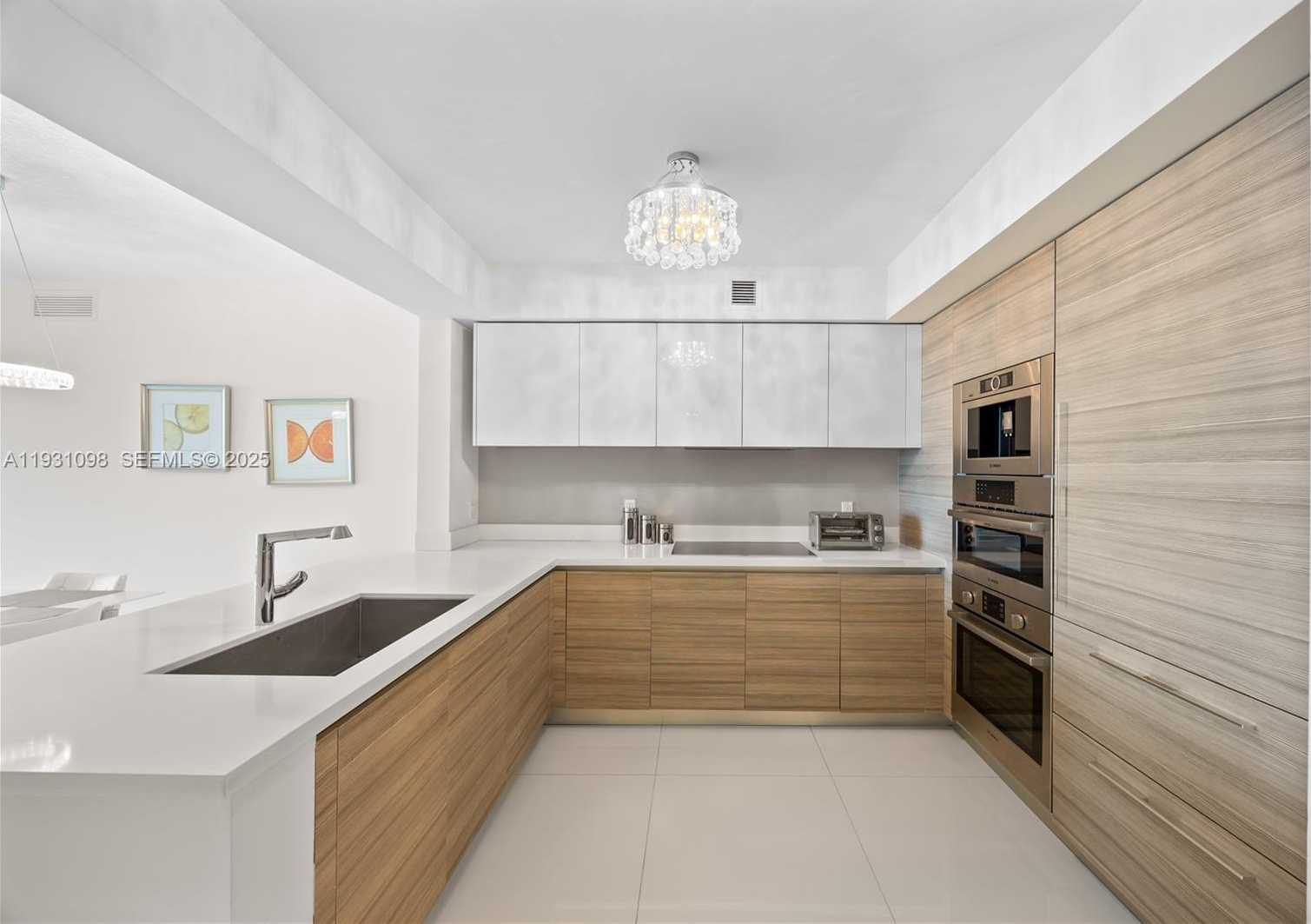 Small Image of Sunny Isles Beach Number 8