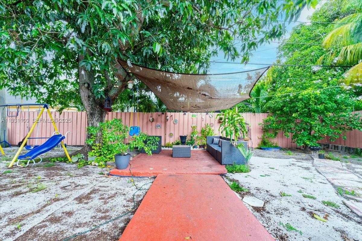 Small Image of 317 WEST 36TH ST #317, Hialeah Number 6