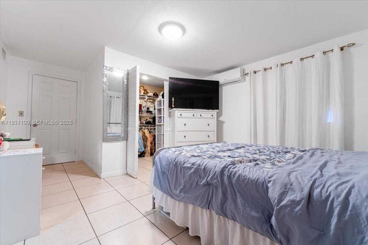 Small Image of 317 WEST 36TH ST #317, Hialeah Number 9