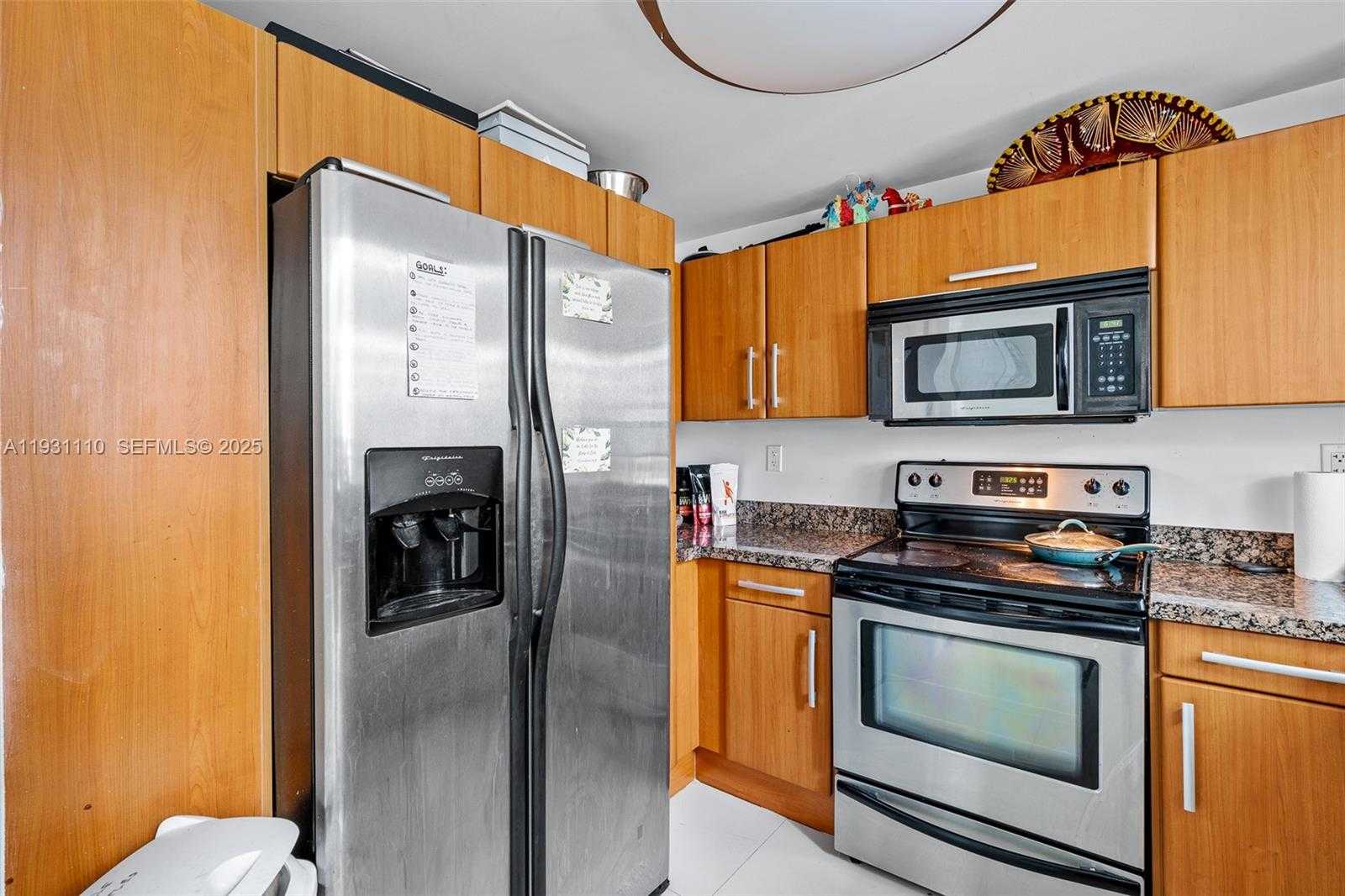 Small Image of 6362 COLLINS AVE #517, Miami Beach Number 21