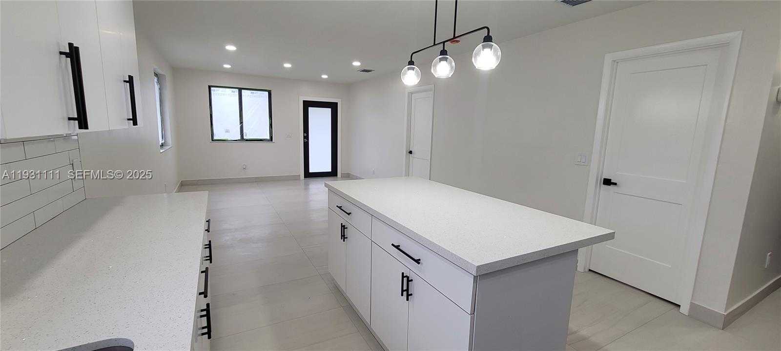 Small Image of 800 JANN AVE, Opa-Locka Number 22