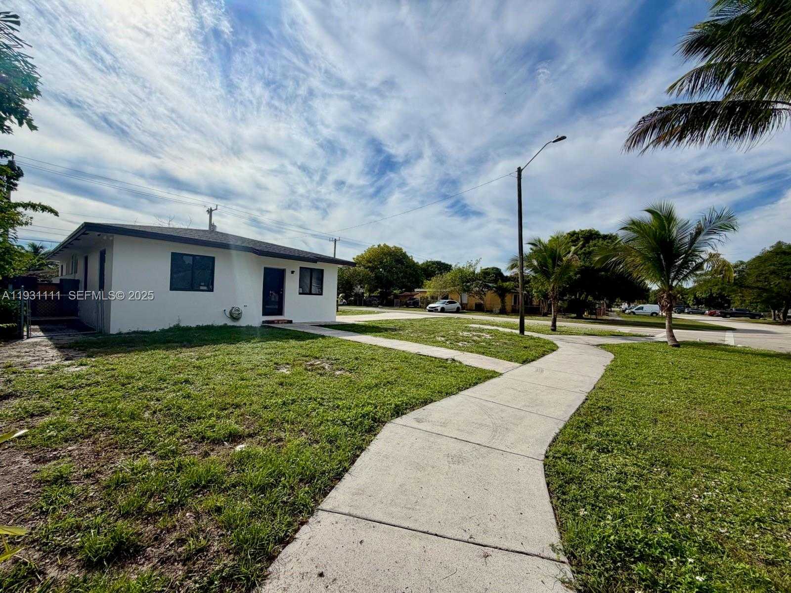 Small Image of 800 JANN AVE, Opa-Locka Number 3