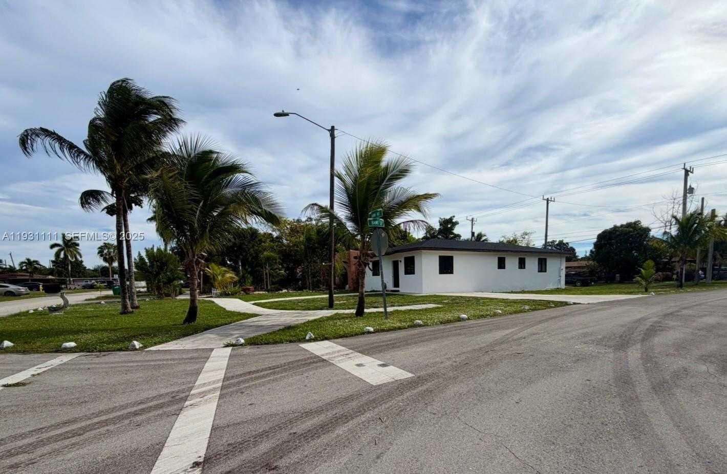 Small Image of 800 JANN AVE, Opa-Locka Number 4