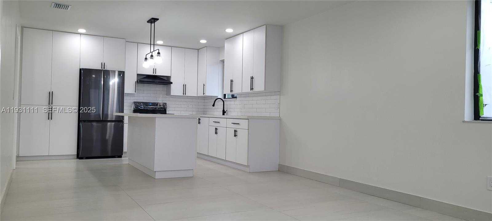 Small Image of 800 JANN AVE, Opa-Locka Number 8