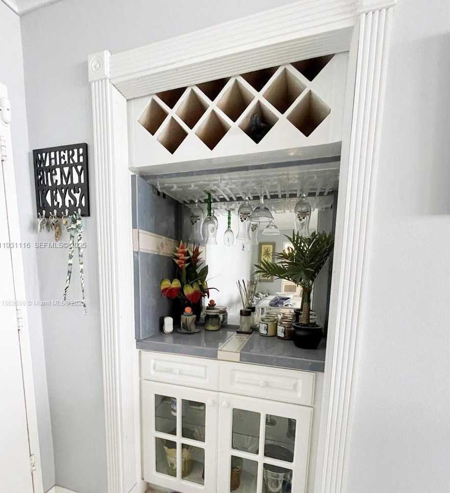 Small Image of 3180 SOUTH OCEAN DR #204, Hallandale Beach Number 11