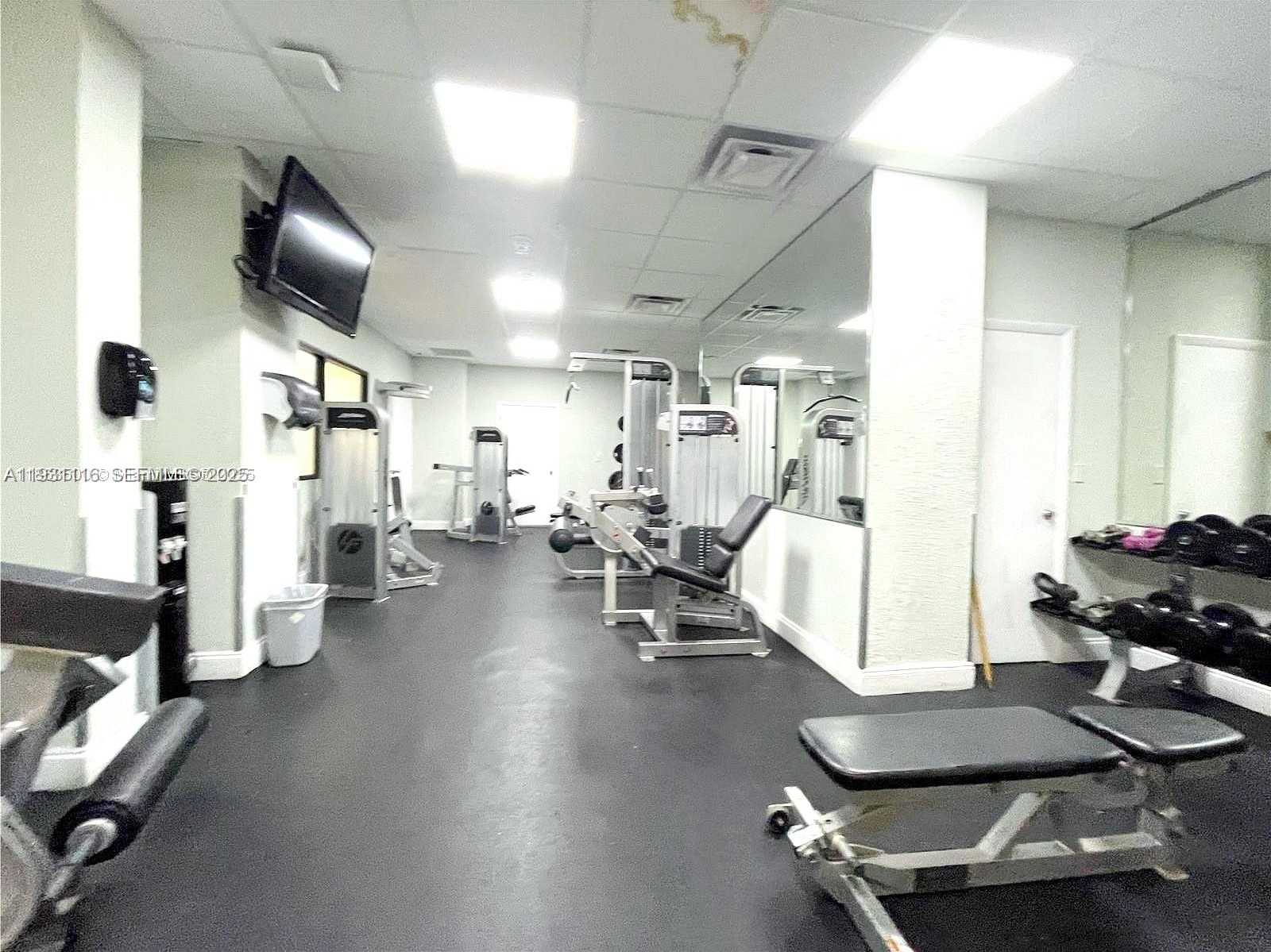 Small Image of 3180 SOUTH OCEAN DR #204, Hallandale Beach Number 14