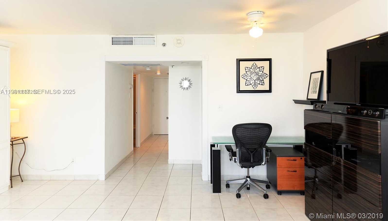 Small Image of 100 LINCOLN RD #509, Miami Beach Number 5