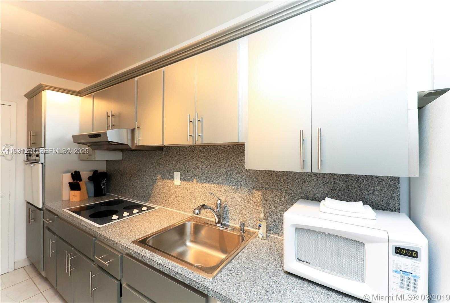 Small Image of 100 LINCOLN RD #509, Miami Beach Number 6