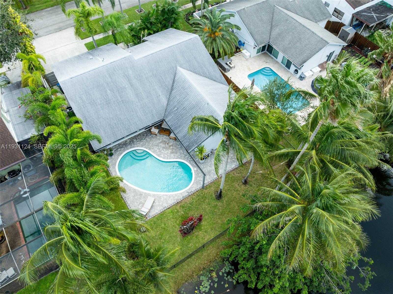 Small Image of 511 SOUTH WEST 168TH AVE, Weston Number 12