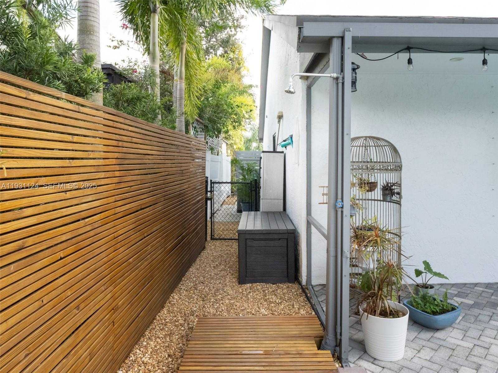 Small Image of 511 SOUTH WEST 168TH AVE, Weston Number 8