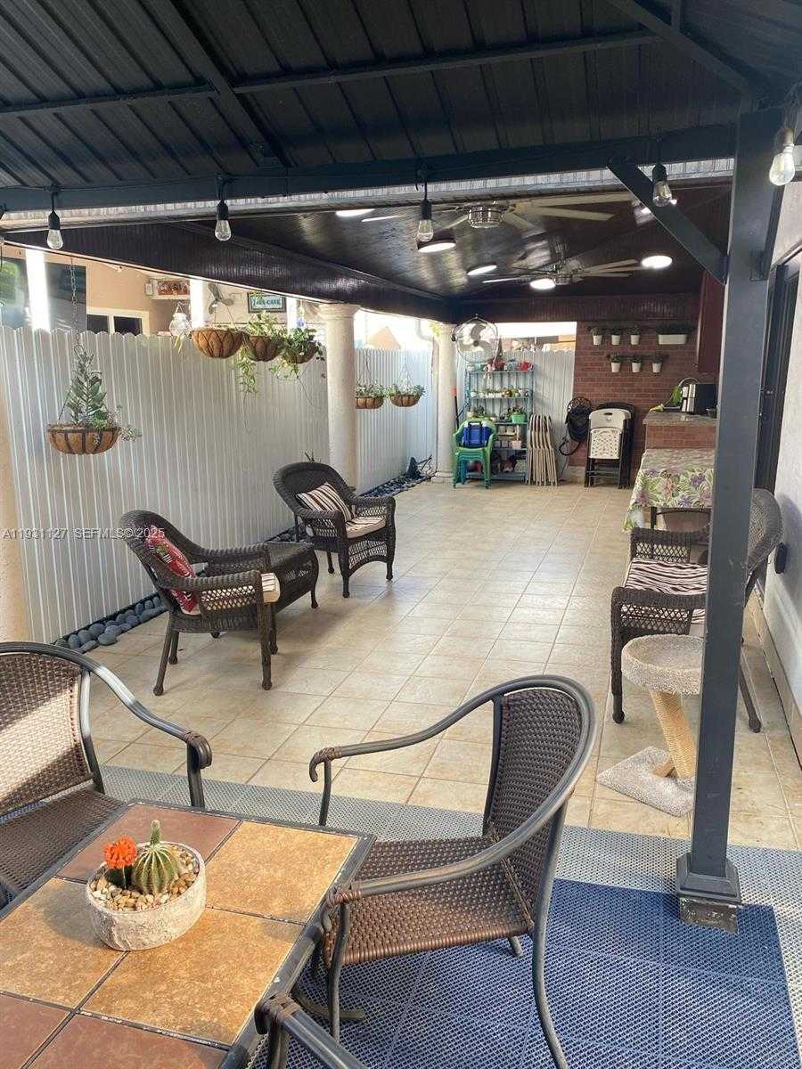 Small Image of 7145 WEST 31ST AVE, Hialeah Number 23