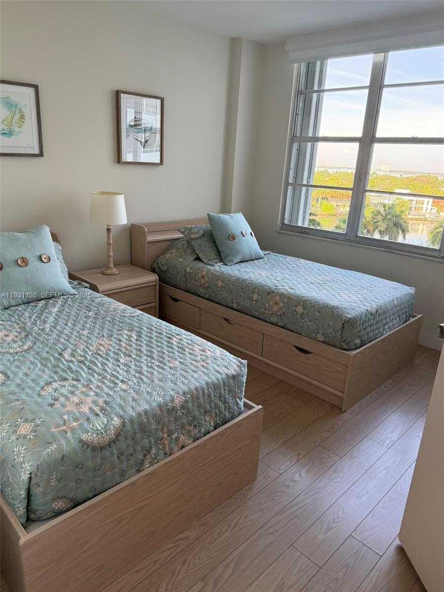 Small Image of 5151 COLLINS AVE #921, Miami Beach Number 17