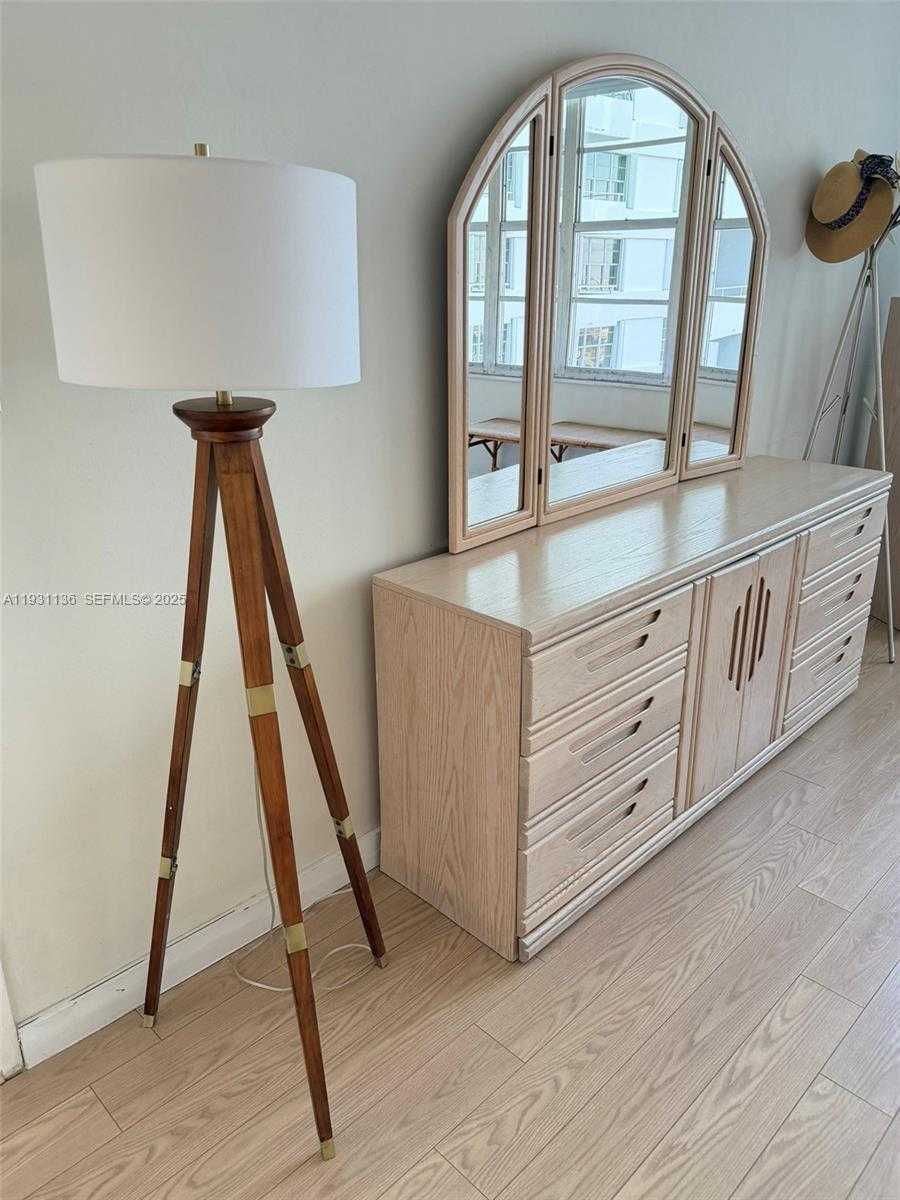 Small Image of 5151 COLLINS AVE #921, Miami Beach Number 21