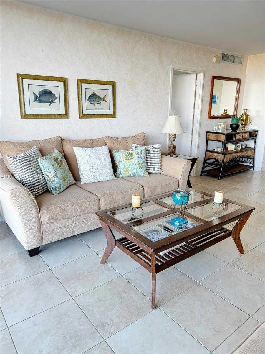 Small Image of 5151 COLLINS AVE #921, Miami Beach Number 6