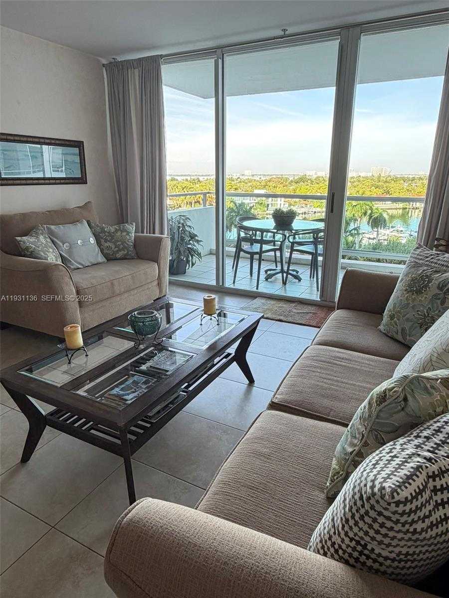 Small Image of 5151 COLLINS AVE #921, Miami Beach Number 7