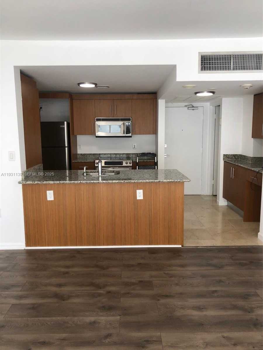 Small Image of 10275 COLLINS AVE #715, Bal Harbour Number 10