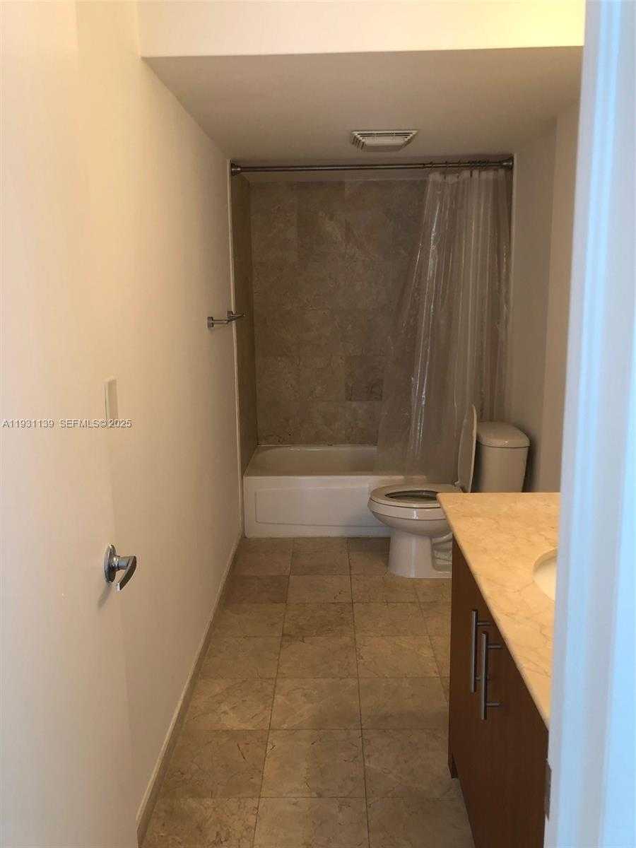 Small Image of 10275 COLLINS AVE #715, Bal Harbour Number 13